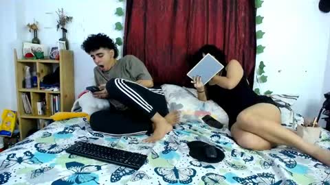 Snapshot of the_r00m chatting on 7, 10, 2025 Jaime Angela online show from 7, 10, 2025