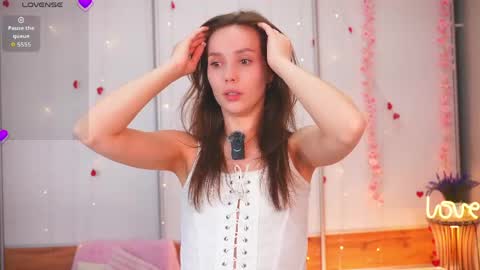 Snapshot of the_truewoman_show chatting on 23, 5, 2026 My name is Cynthia and Im very happy to see you in my sweet room online show from 23, 5, 2026