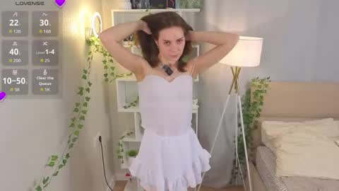 Snapshot of the_truewoman_show chatting on 10, 6, 2026 My name is Cynthia and Im very happy to see you in my sweet room online show from 10, 6, 2026