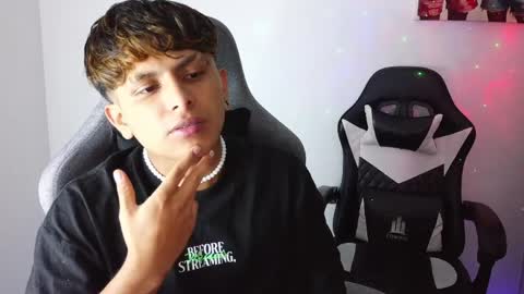 Danny online show from 7, 4, 2026