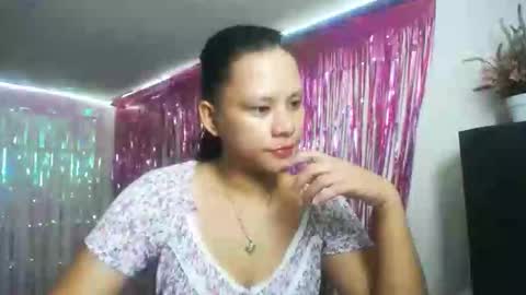 Snapshot of theaxxxx7970 chatting on 2, 10, 2025 thea online show from 2, 10, 2025