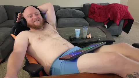 Snapshot of theballboy chatting on 28, 10, 2025 theballboy online show from 28, 10, 2025