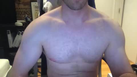Snapshot of thebigbelgstud09 chatting on 12, 10, 2025 Chris online show from 12, 10, 2025