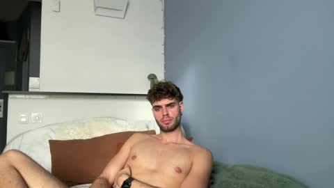 Snapshot of thebrokescholar chatting on 14, 1, 2026 Broke Scholar online show from 14, 1, 2026