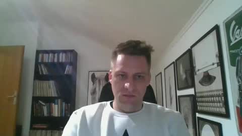 Snapshot of thedon2123 chatting on 10, 3, 2025 thedon2123 online show from 10, 3, 2025