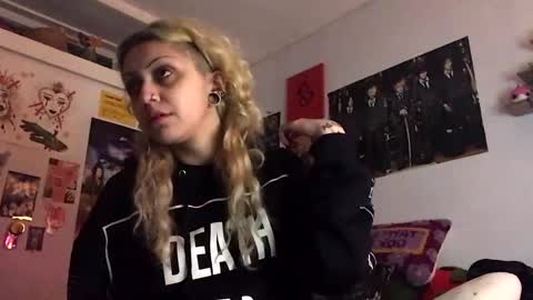 Snapshot of theeking_venus chatting on 1, 1, 2025 KIng Venus online show from 1, 1, 2025