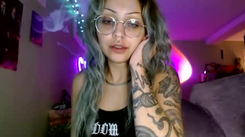 KIng Venus online show from 13, 11, 2025