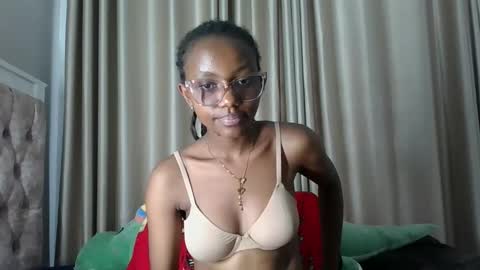 Snapshot of theequinn1 chatting on 19, 5, 2026 theequinn1 online show from 19, 5, 2026