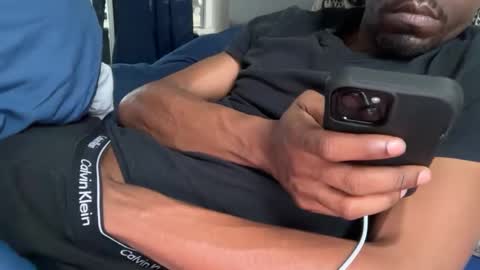 Snapshot of theeshooterr chatting on 17, 12, 2024 theeshooterr online show from 17, 12, 2024