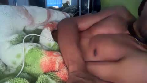 Snapshot of theeshooterr chatting on 4, 3, 2025 theeshooterr online show from 4, 3, 2025