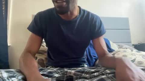 Snapshot of theeshooterr chatting on 19, 9, 2025 theeshooterr online show from 19, 9, 2025