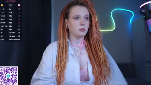 Snapshot of thefullredmoon chatting on 20, 5, 2026 Moon online show from 20, 5, 2026