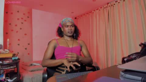 Snapshot of thegoldenbitch chatting on 30, 5, 2026 Goldie online show from 30, 5, 2026