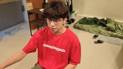 Green online show from 1, 2, 2026