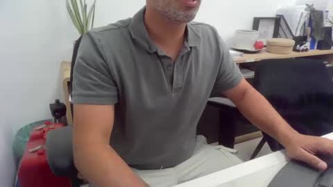 Snapshot of thehardcock2025 chatting on 28, 10, 2025 thehardcock2025 online show from 28, 10, 2025