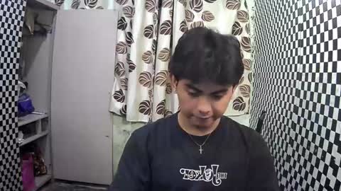 Xerxis online show from 6, 1, 2025