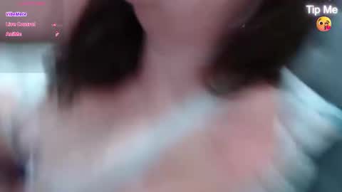 Snapshot of thelipsdown chatting on 1, 11, 2025 Lacey online show from 1, 11, 2025