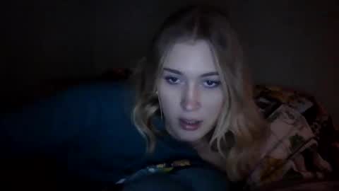 Snapshot of thelittlebambii chatting on 9, 1, 2025 Little Bambii online show from 9, 1, 2025