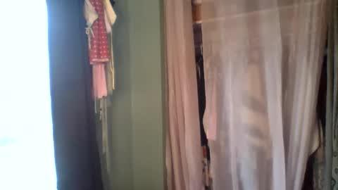 Little Bambii online show from 16, 1, 2026