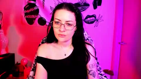 themelrose online show from 30, 11, 2025