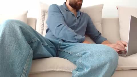 TheMonarchGoat online show from 21, 10, 2025