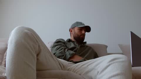 TheMonarchGoat online show from 10, 4, 2026