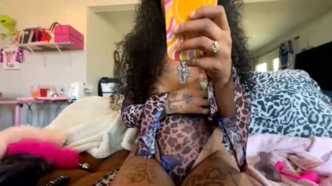 the moody witch online show from 12, 11, 2025