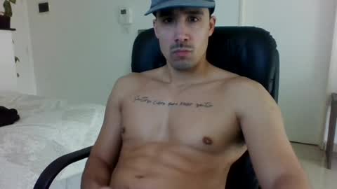 Snapshot of themorocho10 chatting on 4, 8, 2026 themorocho10 online show from 4, 8, 2026