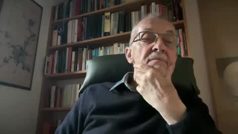 Snapshot of theowlandthe chatting on 26, 2, 2025 theowlandthe online show from 26, 2, 2025