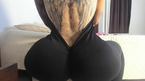 Snapshot of thepam_boobs chatting on 15, 10, 2025 Pamela online show from 15, 10, 2025