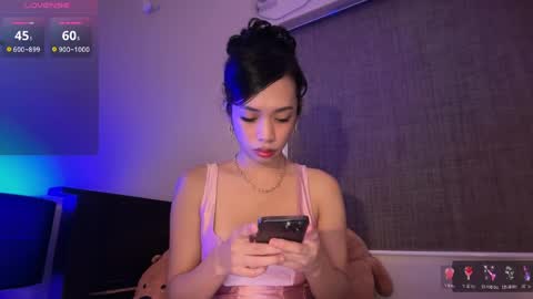 Amber DONT FORGET TO FOLLOW ME AND THUMBS UP online show from 19, 4, 2026