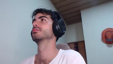 Santiago Enrique online show from 15, 3, 2026