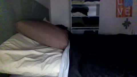 Snapshot of therealprimitive chatting on 30, 10, 2025 therealprimitive online show from 30, 10, 2025