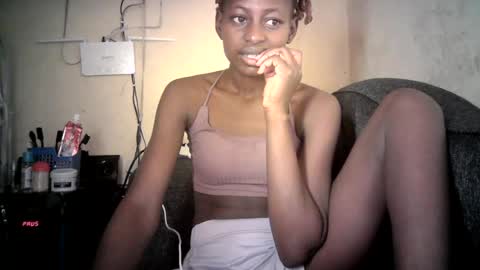 Snapshot of therry_heart chatting on 25, 7, 2026 hearty online show from 25, 7, 2026