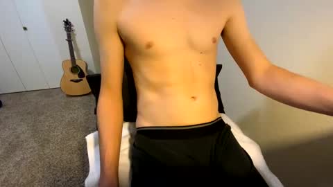 Snapshot of therunnerboy chatting on 5, 11, 2025 therunnerboy online show from 5, 11, 2025