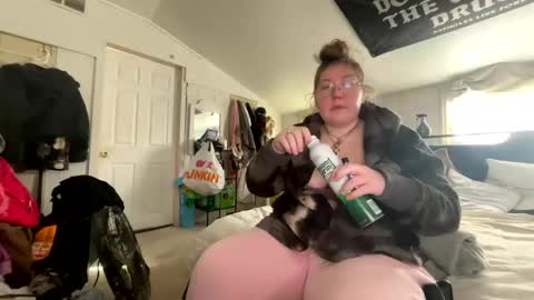 Snapshot of thesashadomme chatting on 8, 1, 2025 The Sasha Domme online show from 8, 1, 2025