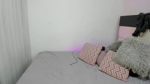 Snapshot of thesquadsex04 chatting on 1, 2, 2025 Camila online show from 1, 2, 2025