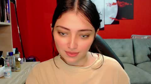 Snapshot of thesweethari chatting on 27, 2, 2025 I dont do real meetings My bio online show from 27, 2, 2025