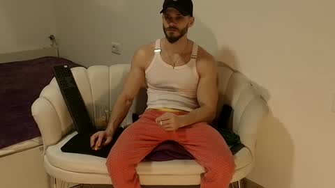 Snapshot of thetop200 chatting on 14, 2, 2026 TheTop online show from 14, 2, 2026