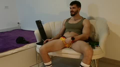 Snapshot of thetop200 chatting on 23, 2, 2026 TheTop online show from 23, 2, 2026