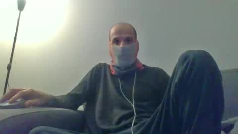 Scarf guy online show from 11, 11, 2025