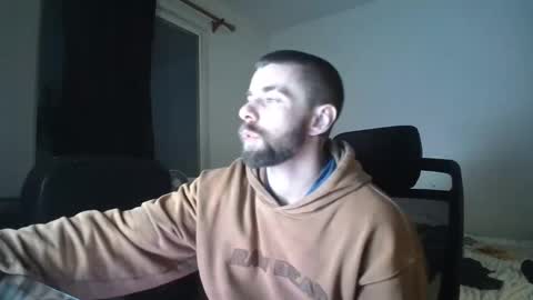 Snapshot of theufcfan_8181 chatting on 3, 12, 2025 troy online show from 3, 12, 2025