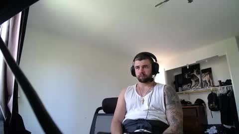 Snapshot of theufcfan_8181 chatting on 5, 5, 2026 troy online show from 5, 5, 2026