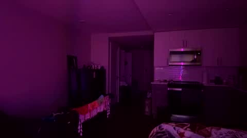 Sapphire the Vixen online show from 18, 1, 2026