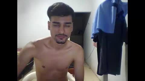 Snapshot of thiago22bk chatting on 21, 11, 2025 thiago22bk online show from 21, 11, 2025