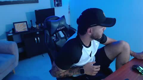 thiago_420 online show from 2, 6, 2026