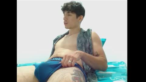 Snapshot of thiago_deseo69 chatting on 20, 10, 2025 thiago_deseo69 online show from 20, 10, 2025