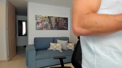 Snapshot of thiago_driussi chatting on 4, 2, 2025 thiago_driussi online show from 4, 2, 2025