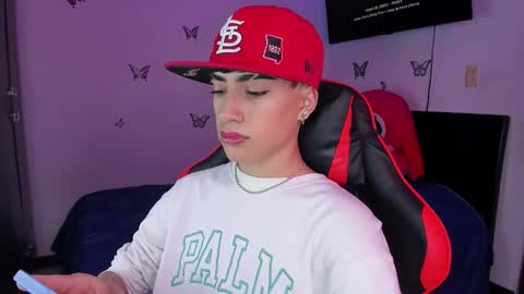 Snapshot of thiago_dv chatting on 14, 11, 2025 Thiago online show from 14, 11, 2025