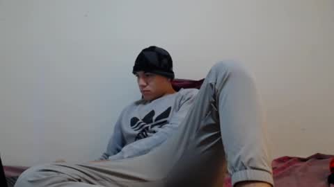 Snapshot of thiago_hot_boy chatting on 17, 12, 2024 Thiago independent model online show from 17, 12, 2024